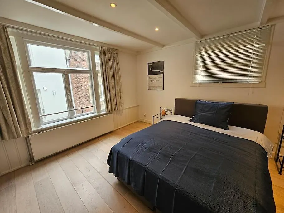 Apartment Behind The Dam Square Amsterdam Nizozemsko