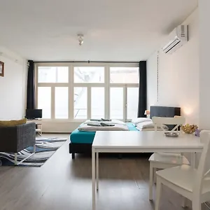 Redlight District Private Smokers Friendly Apartment